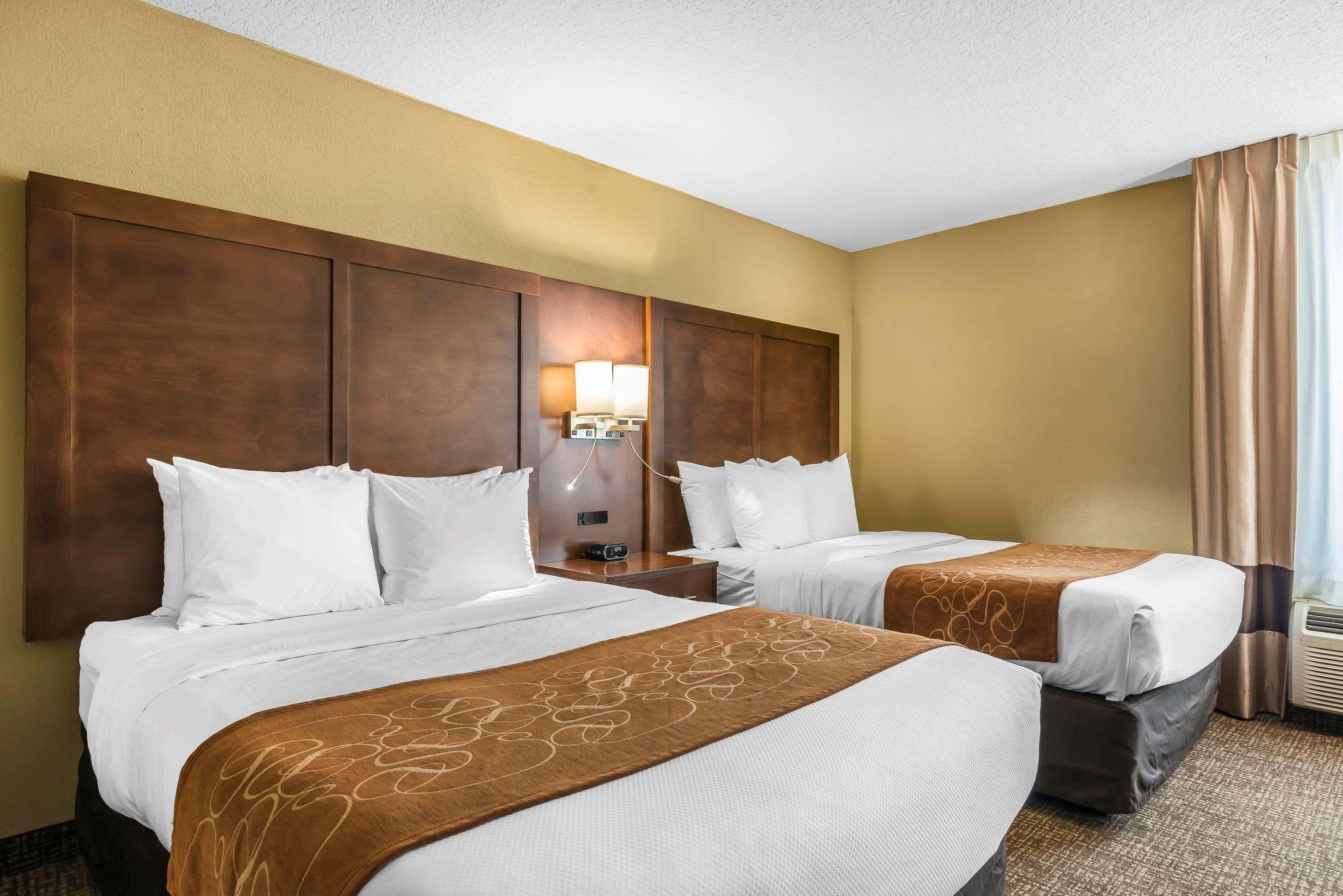 Comfort Suites Baymeadows Near Butler Blvd Джексонвілл Екстер'єр фото