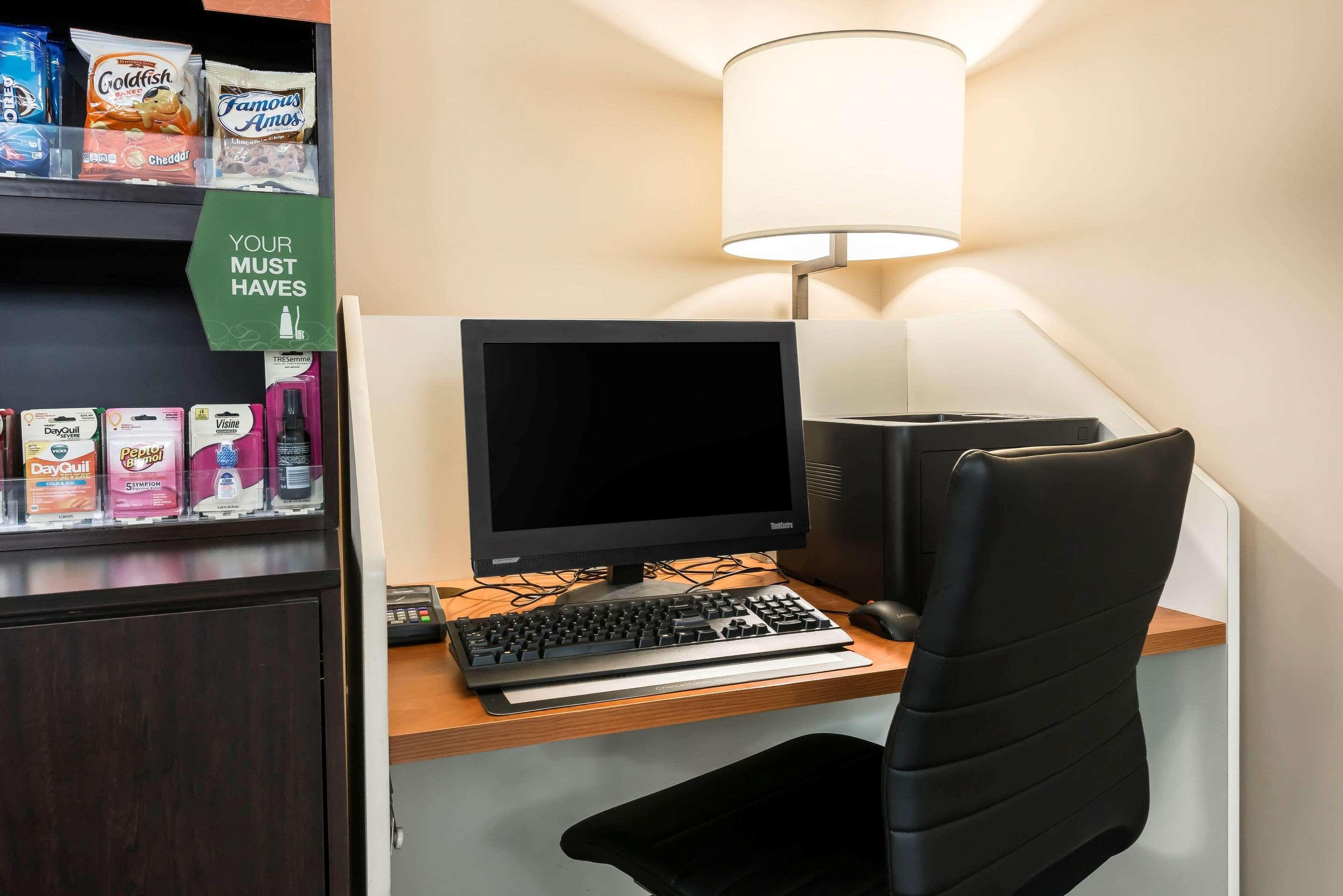 Comfort Suites Baymeadows Near Butler Blvd Джексонвілл Екстер'єр фото