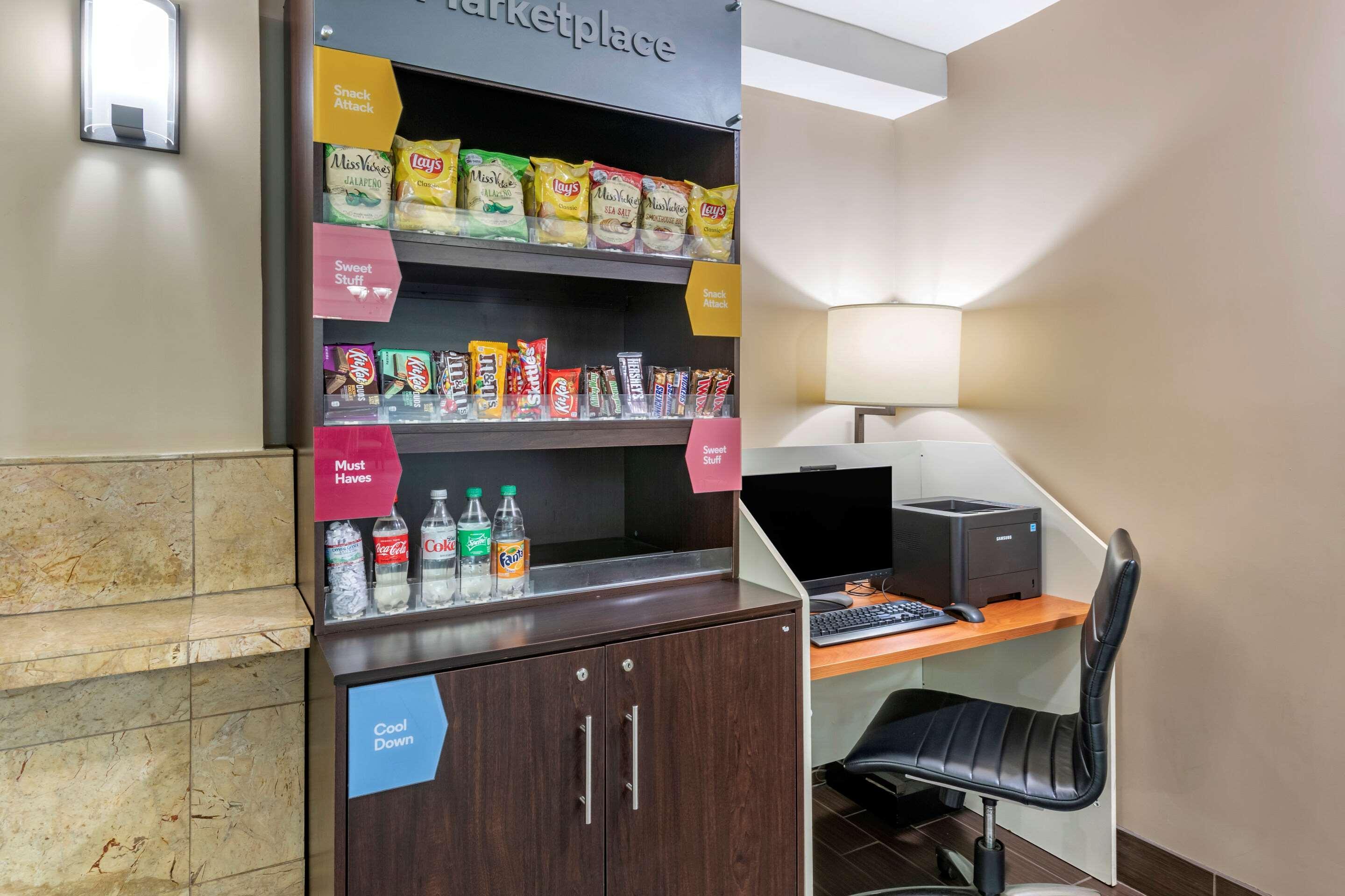 Comfort Suites Baymeadows Near Butler Blvd Джексонвілл Екстер'єр фото