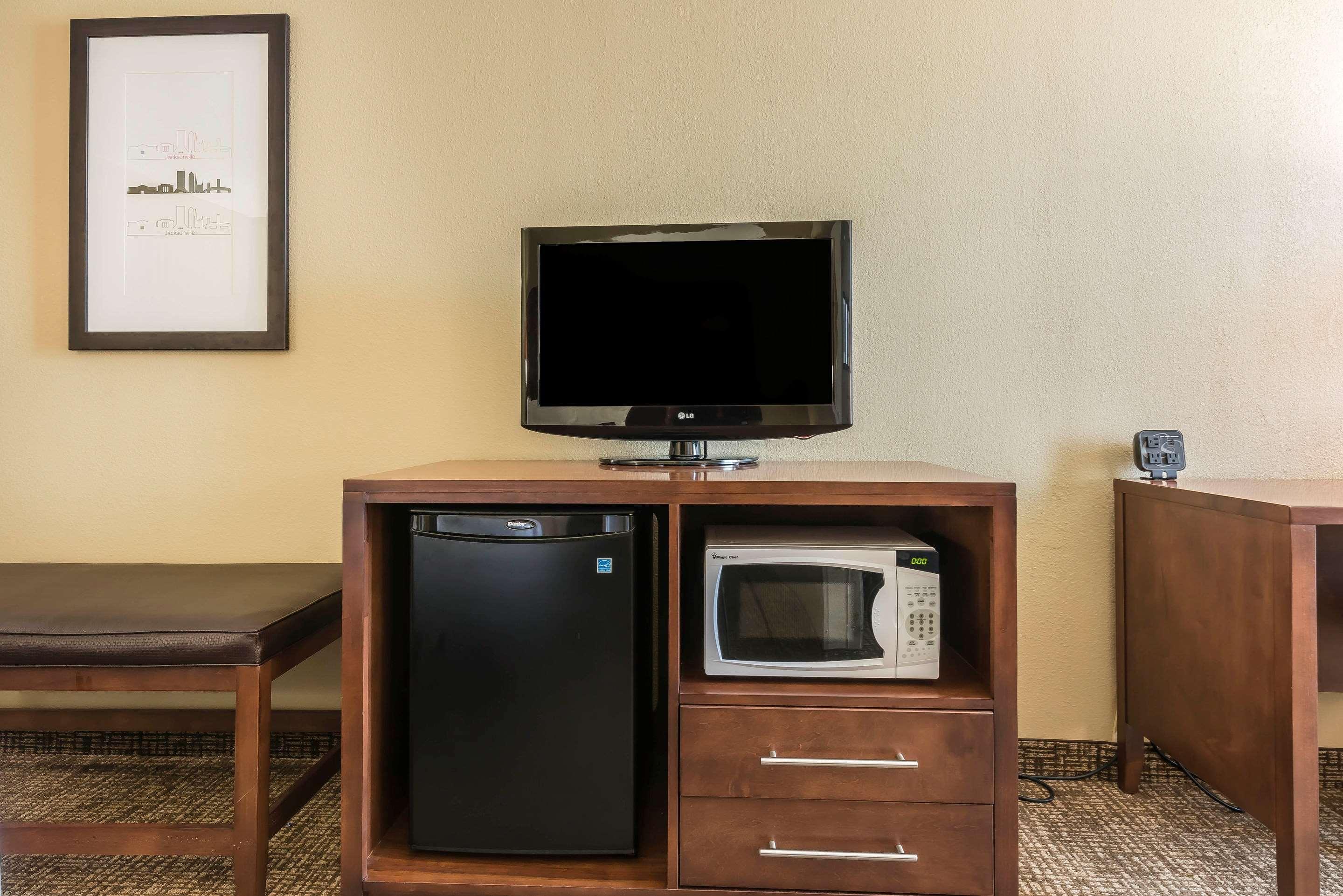 Comfort Suites Baymeadows Near Butler Blvd Джексонвілл Екстер'єр фото