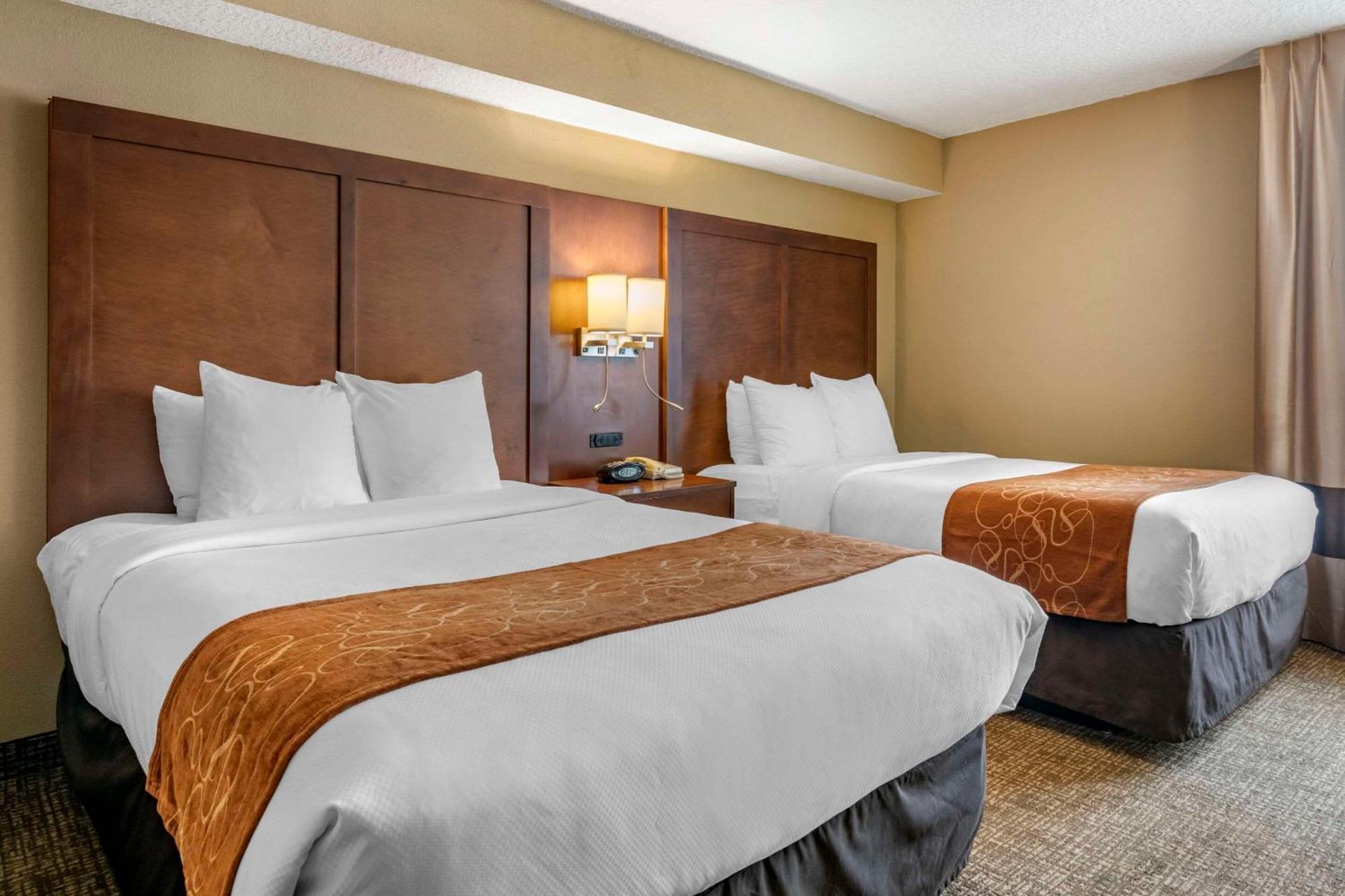 Comfort Suites Baymeadows Near Butler Blvd Джексонвілл Екстер'єр фото