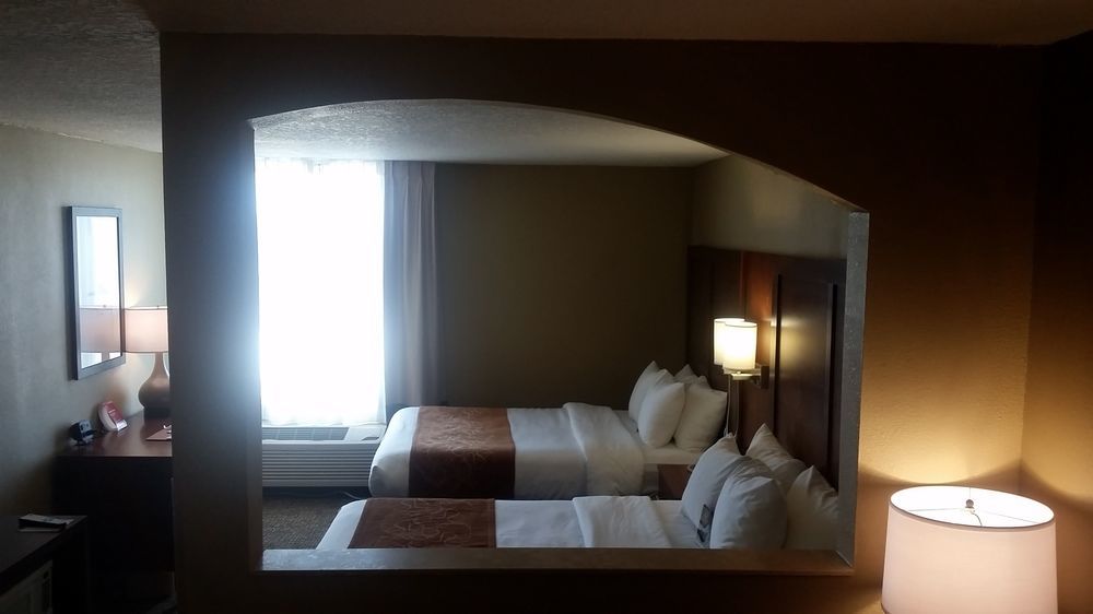Comfort Suites Baymeadows Near Butler Blvd Джексонвілл Екстер'єр фото